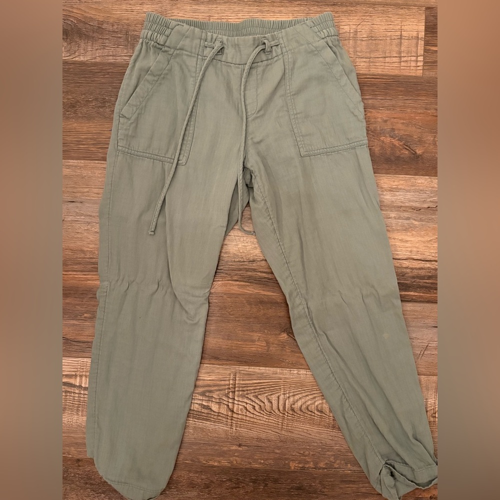Old Navy Green Cargo Pants with Elastic Cuffs